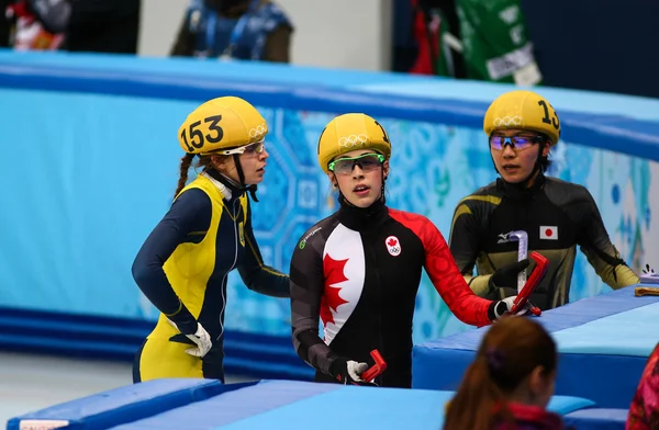 Panie 1000 m grzeje krótki utwór nagrzewa — Zdjęcie stockowe