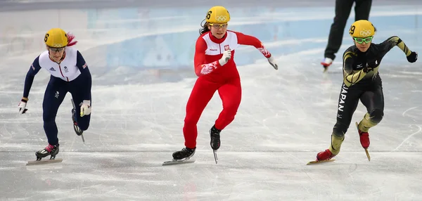 Signore '1000 m riscalda brevi riscaldamenti pista — Foto Stock