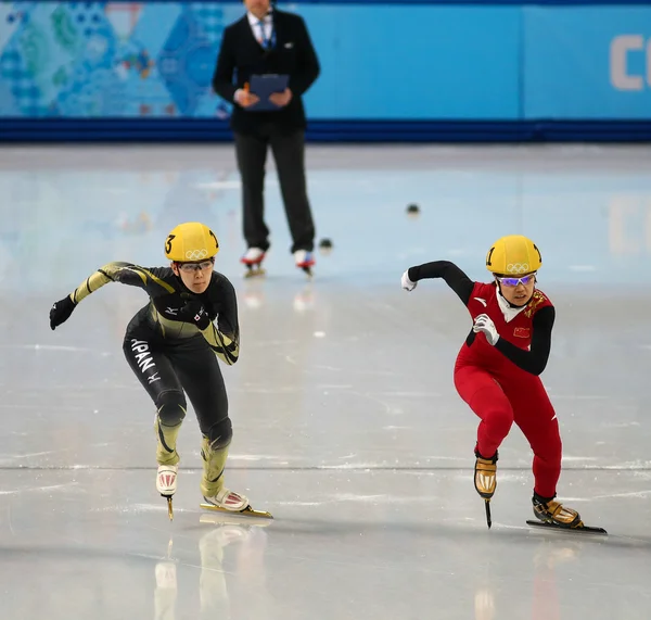 女子 1000 米预赛短道速滑预赛 — 图库照片
