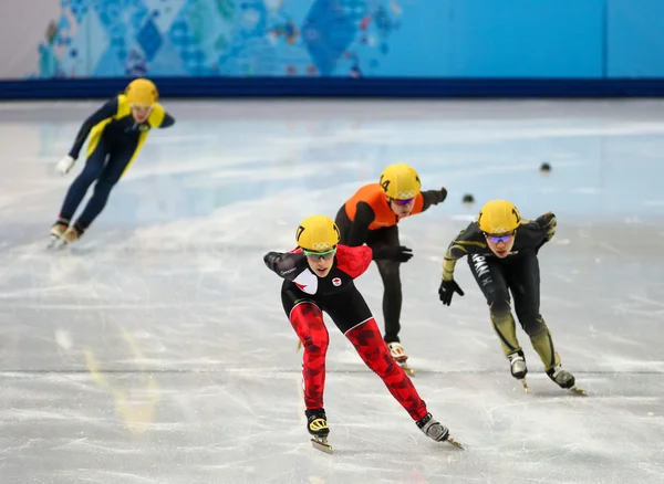 Senhoras '1000 m aquece aquecedores de pista curta — Fotografia de Stock