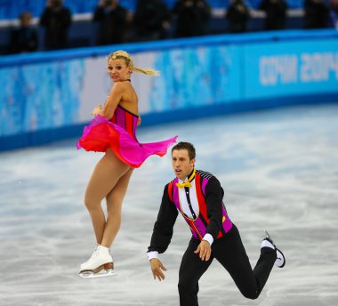 Artistik Patinaj. çiftler kısa program