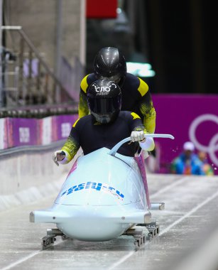 İki Kişilik yarış kızağı ısı