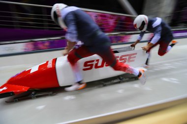 İki Kişilik yarış kızağı ısı