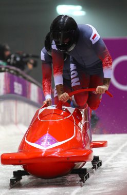 İki Kişilik yarış kızağı ısı