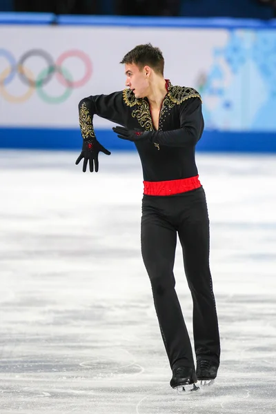 Patinaje artístico. Hombres patinaje libre — Foto de Stock