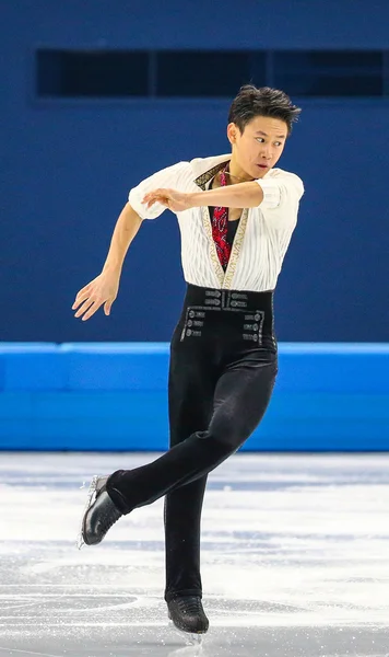 Patinaje artístico. Hombres patinaje libre — Foto de Stock