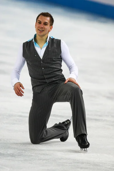 Patinaje artístico. Hombres patinaje libre — Foto de Stock