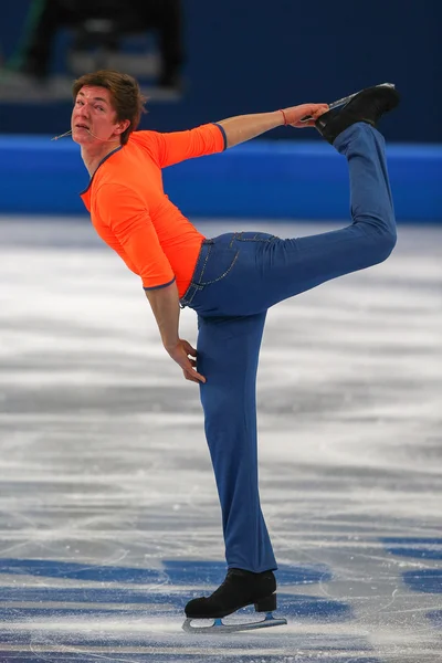 Patinaje artístico. Hombres patinaje libre — Foto de Stock