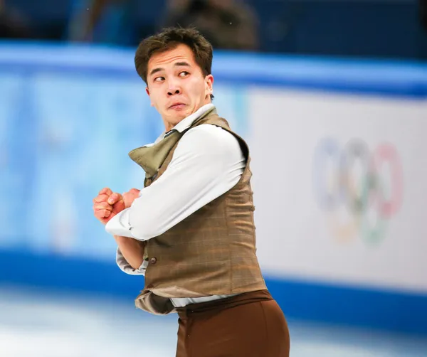 Patinaje artístico. Hombres patinaje libre —  Fotos de Stock