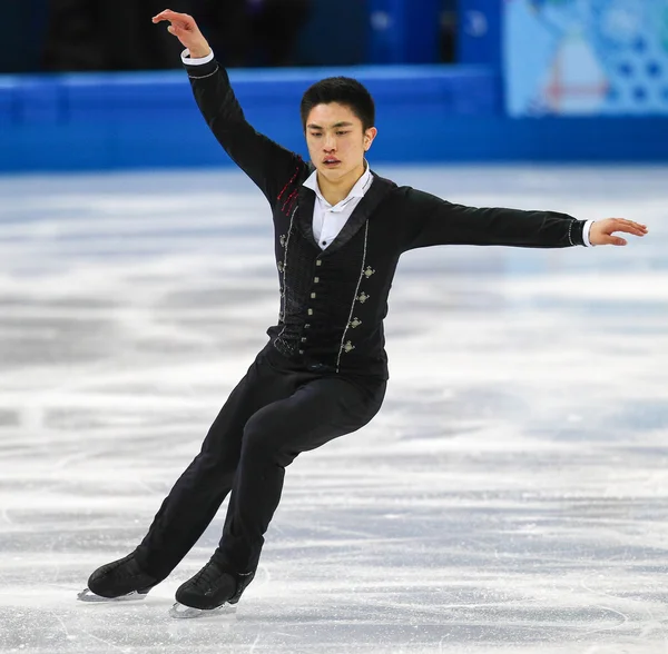 Patinaje artístico. Hombres patinaje libre —  Fotos de Stock