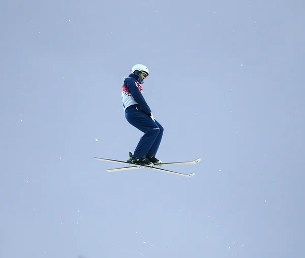 フリー スタイル スキーします。男子エアリアル予選 — ストック写真