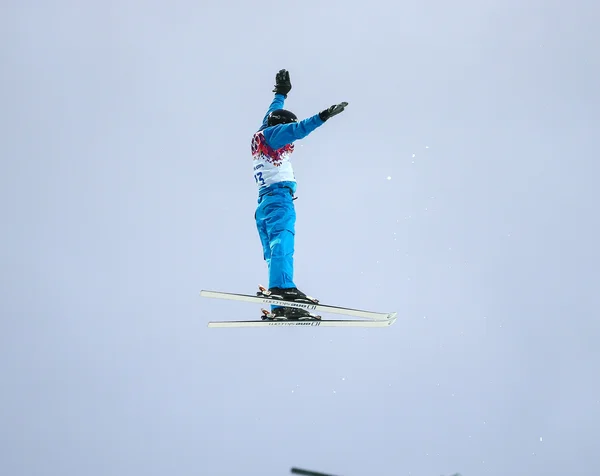 フリー スタイル スキーします。男子エアリアル予選 — ストック写真