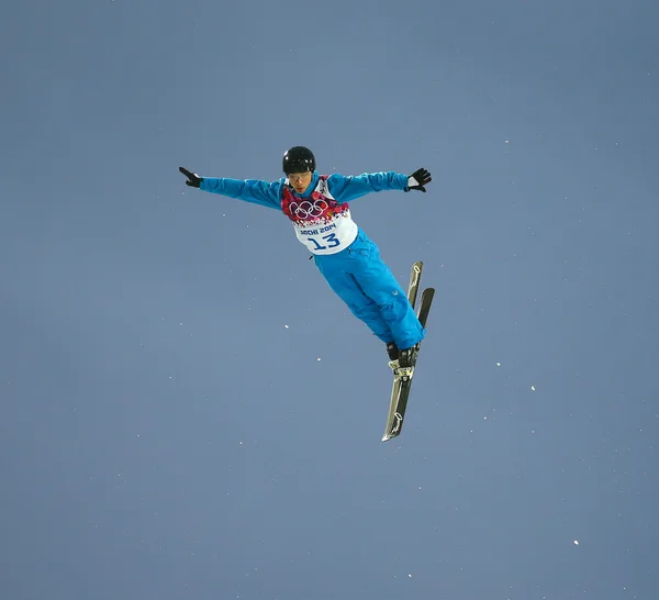 Esqui Freestyle. Qualificação de antenas masculinas — Fotografia de Stock