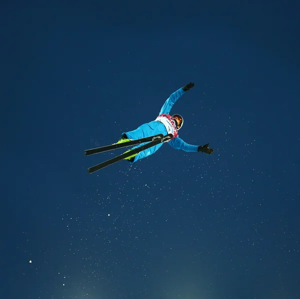 Serbest stil Kayak. Erkekler antenler yeterlilik — Stok fotoğraf