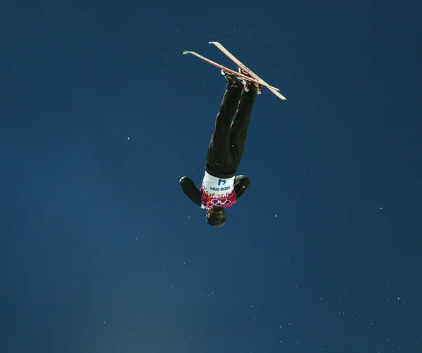 自由式滑雪空中技巧。男子空中技巧资格 — 图库照片