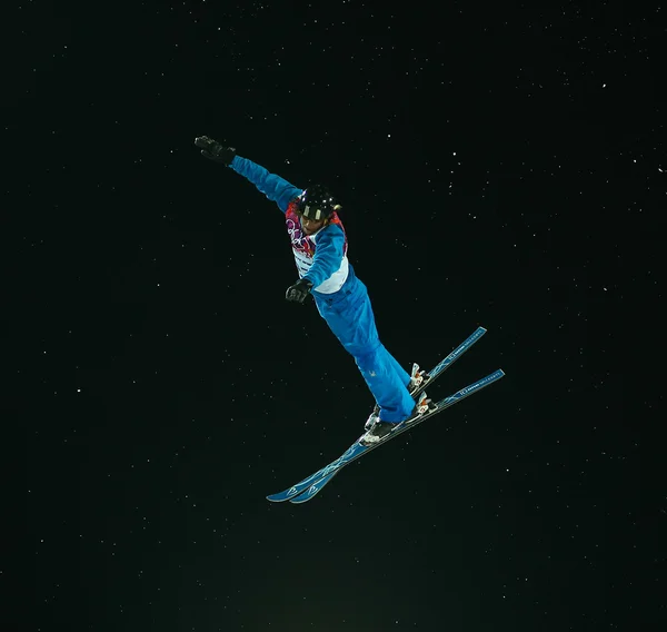Freestyle skidåkning. mäns antenner slutliga — Stockfoto