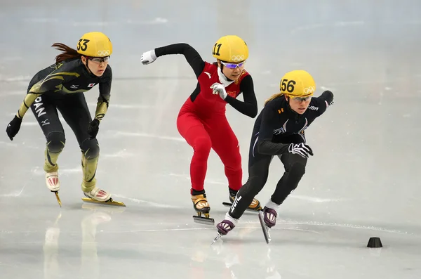 Bayanların 1000 m kısa parça ısıtır ısıtır — Stok fotoğraf