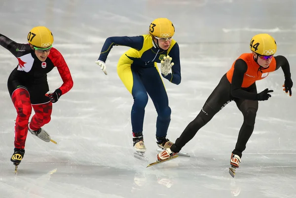 Signore '1000 m riscalda brevi riscaldamenti pista — Foto Stock