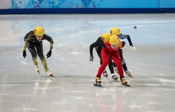 女子 1000 米预赛短道速滑预赛 — 图库照片