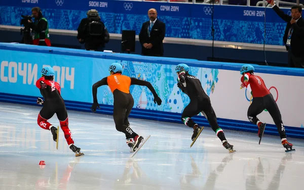 Hombres 500 m Pista Corta Calentamientos —  Fotos de Stock