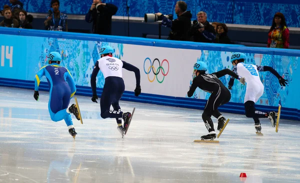 Hombres 500 m Pista Corta Calentamientos — Foto de Stock