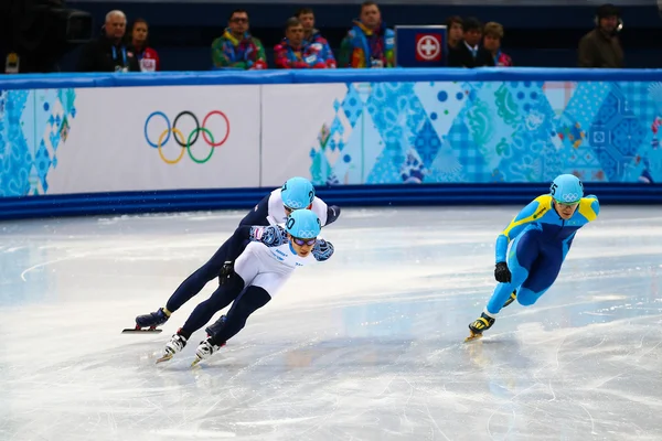 500 m Short Track Heats Masculinos — Fotografia de Stock