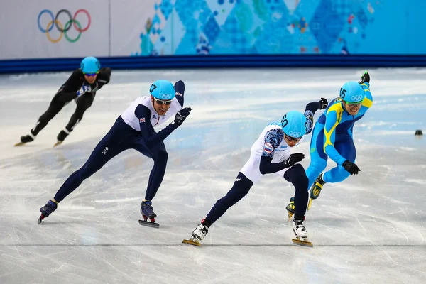 男子 500 m ショート トラック加熱 — ストック写真