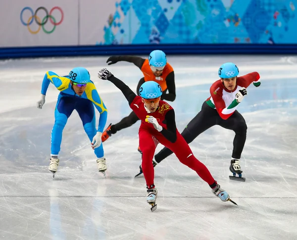 500 m Short Track Heats Masculinos — Fotografia de Stock