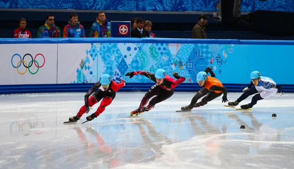 Hombres 500 m Pista Corta Calentamientos — Foto de Stock