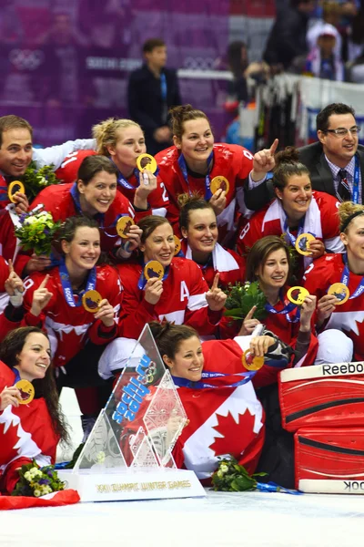 Hockey sur glace. Jeu de Médaille d'Or Femme — Photo