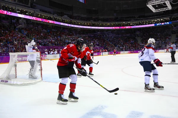 Ice hockey. Women's Gold Medal Game — Stock Photo, Image