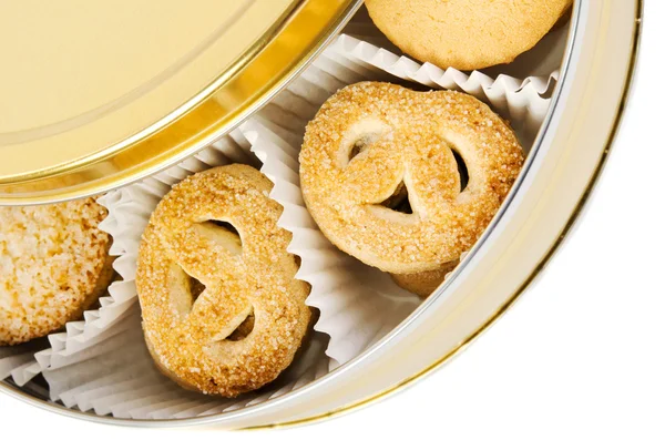 Süße Kekse isoliert auf weißem Hintergrund — Stockfoto