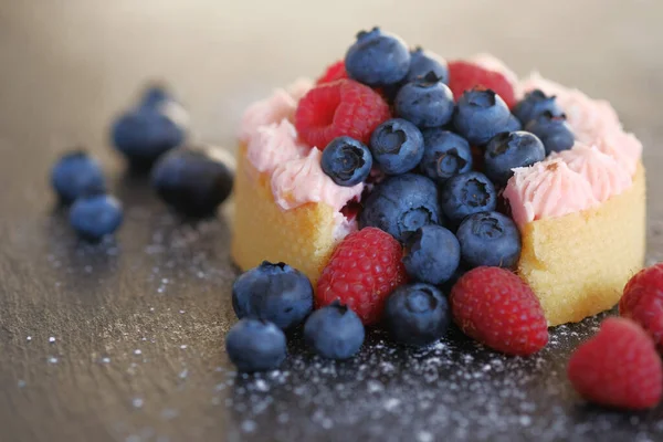 Cake Berries Tasty Tartlets Juicy Berries Bilberry Raspberry Dessert Berries — Stock Photo, Image