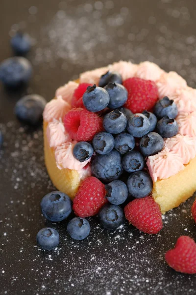 케익이야 맛있는 타르트 빌베리 라즈베리 딸기를 로열티 프리 스톡 사진