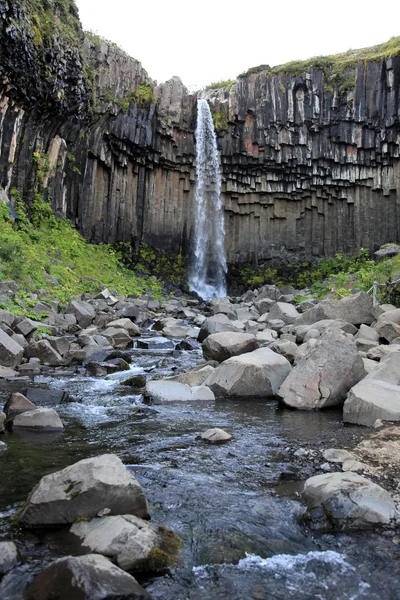 Svartifoss vattenfall — Stockfoto