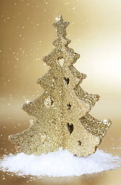 Goldener Weihnachtsbaum — Stockfoto