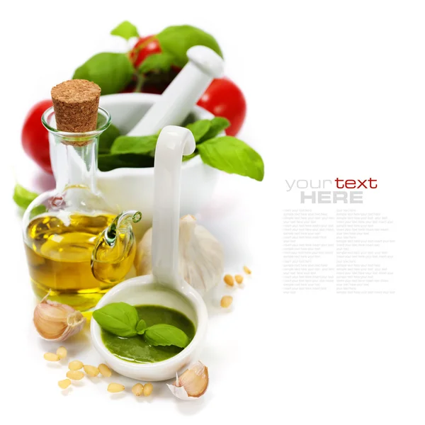 Vers gemaakte pesto — Stockfoto