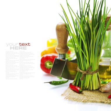 sebze ve taze chives bir avuç