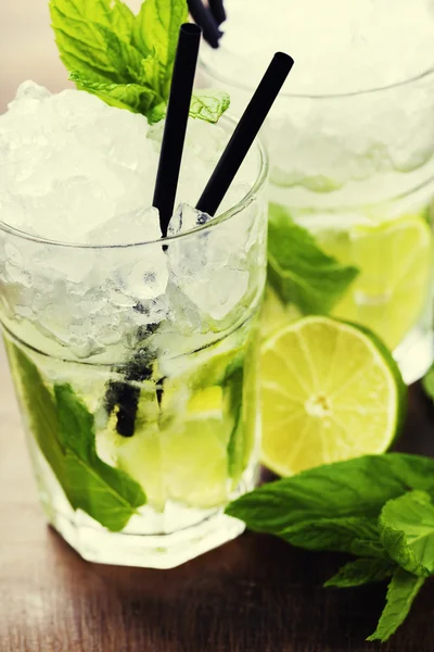 Коктейль mojito — стокове фото