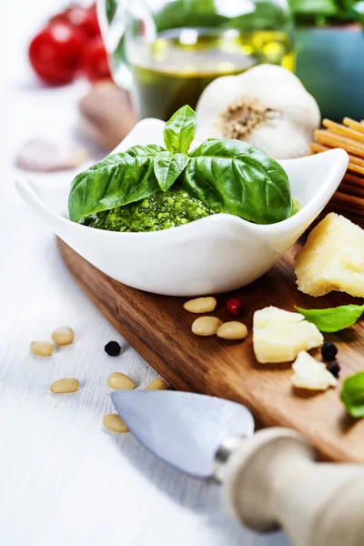 Vers gemaakte pesto — Stockfoto