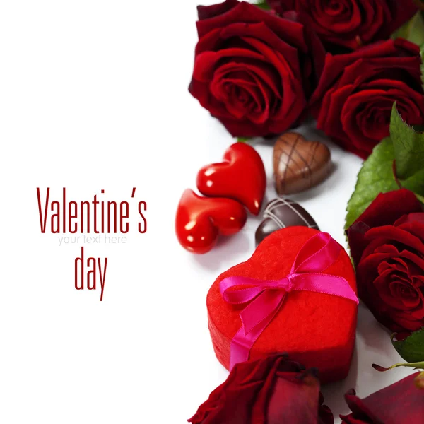 St. Valentine's Day roses and chocolate — Stock Photo, Image