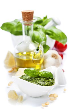  taze pesto yaptı 
