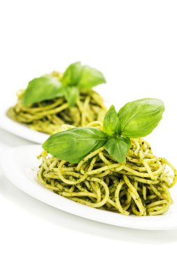 pesto soslu lezzetli makarna çeşitleri