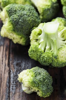 taze yeşil brokoli