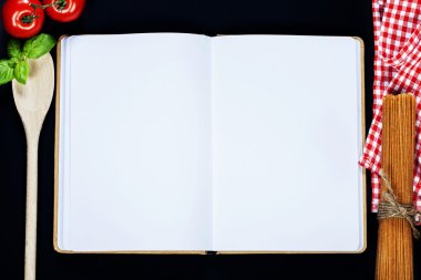  Açık not defteri ve taze sebze arka plan