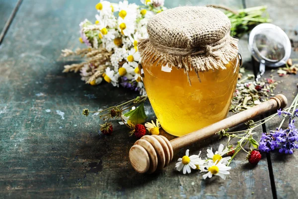 Honey and Herbal tea — Stock Photo, Image