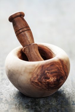 Tahta havan ve tokmak.