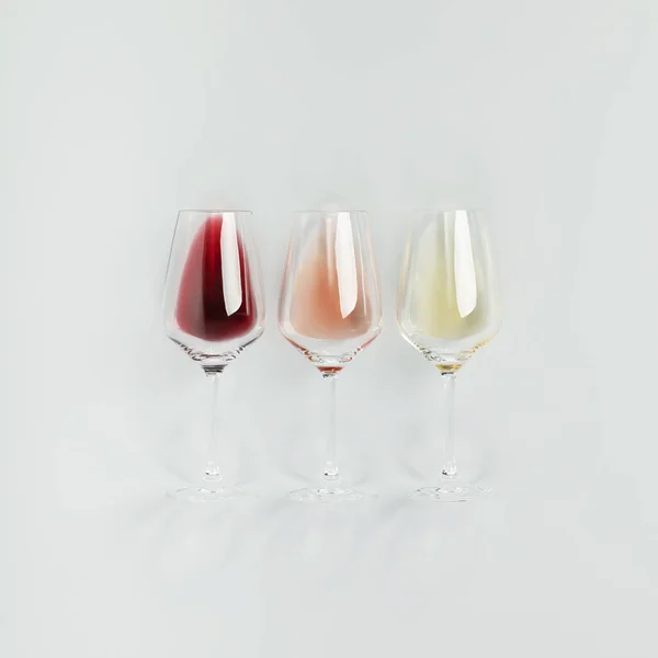 Flat Lay Red Rose White Wine Glasses White Background Wine — Stockfoto