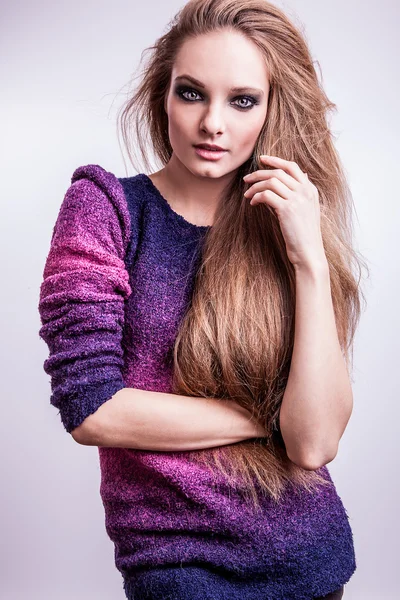 genç seksi model kız poz Studio