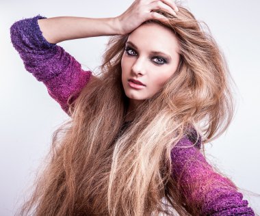 genç seksi model kız poz Studio